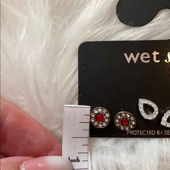 New without tags wet seal earrings - Picture 9 of 14